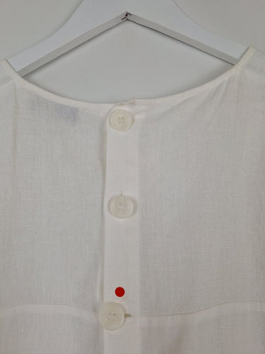 Second-Hand - Sportscraft Crisp White Linen Button Back Top Size 10 - SwapUp