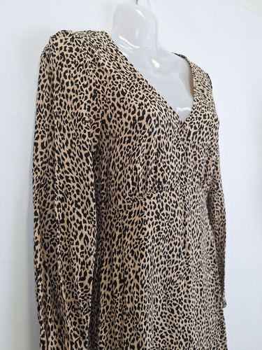 Second-Hand - Seed Leopard Long Sleeve Midi Dress Size 6 - SwapUp