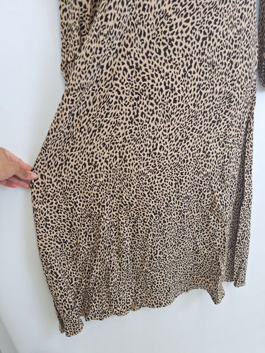 Second-Hand - Seed Leopard Long Sleeve Midi Dress Size 6 - SwapUp
