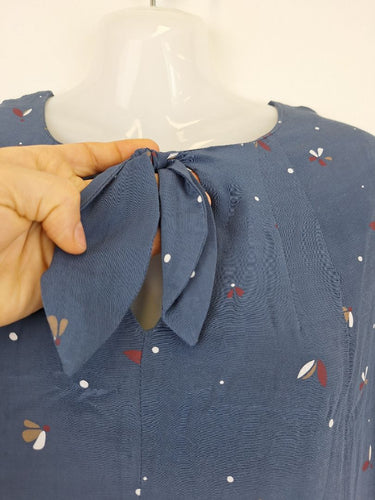 Second-Hand - Hi There by Karen Walker Sophisticated Blue Meadow Midi Dress Size 10 - SwapUp