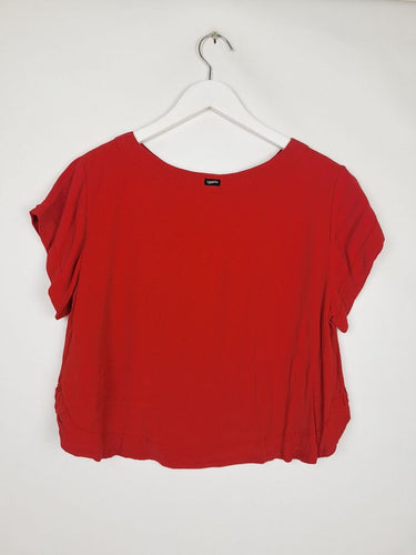 Second-Hand - Assorted Brands Cherry Red Semi Crop Top Size S - SwapUp