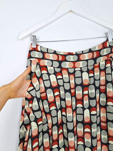 Second-Hand - Assorted Brands Funky Mini Skirt Size S - SwapUp