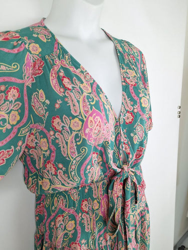 Second-Hand - Kivari Flirty Paisley Tiered Mini Dress Size 16 - SwapUp