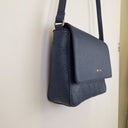Second-Hand - Nine West Navy Soft Feminine Crossbody Bag - SwapUp