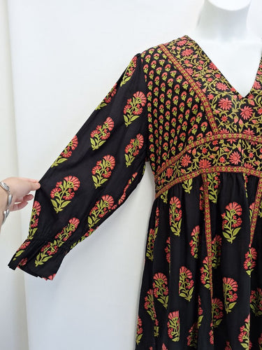 Second-Hand - Adrift Kashmir Print Long Sleeve Maxi Dress Size XXXL - SwapUp