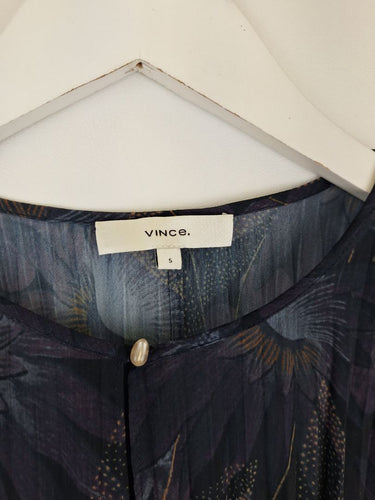 Second-Hand - Vince Pleated Dark Floral Blouse Size S - SwapUp