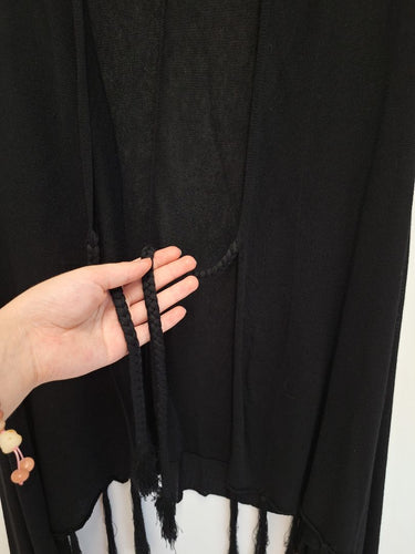 Second-Hand - Harry Who Knit Tassel Sleeveless Cardigan Size L - SwapUp