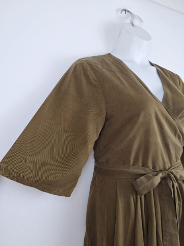 Second-Hand - Kowtow Olive Summer Wrap Dress Size M - SwapUp