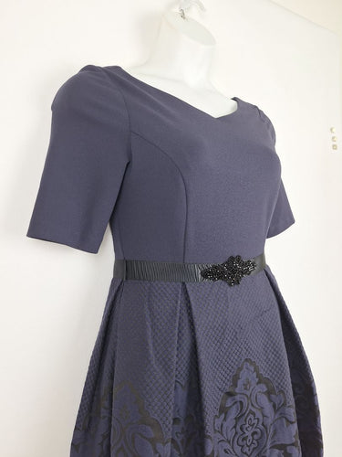 Second-Hand - Anthea Crawford Aubergine Jacquard Tailored Evening Midi Dress Size 10 - SwapUp