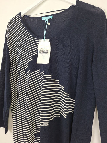 Second-Hand - Blue Illusion Navy Asymmetric Patterned Knit Top Size L - SwapUp