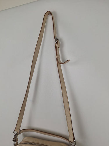 Second-Hand - Aere Stone Leather Two Way Bag - SwapUp