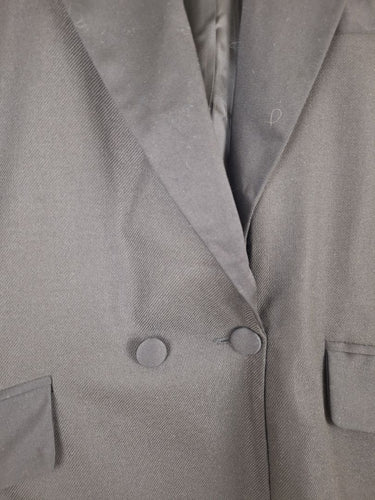 Second-Hand - Maison Hotel Classy Tuxedo Style Duo Blazer Size M - SwapUp