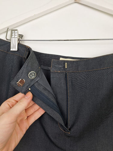 Second-Hand - Country Road Light Grey Denim Look Pencil Skirt Size 12 - SwapUp