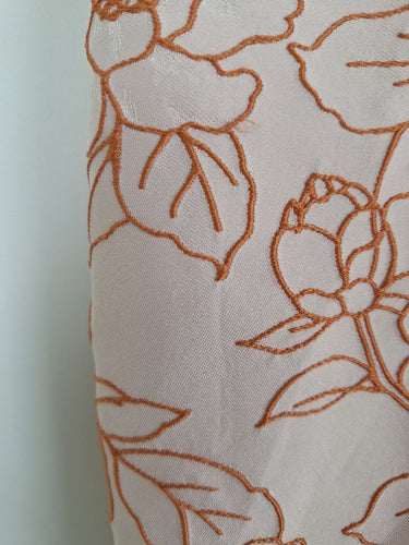 Second-Hand - Keepsake Baby Pink Entrance Jacquard Floral Pants Size XS - SwapUp