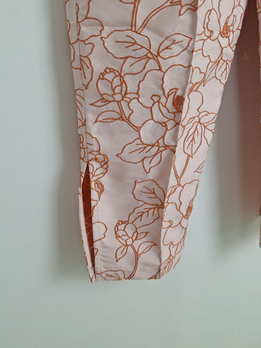Second-Hand - Keepsake Baby Pink Entrance Jacquard Floral Pants Size XS - SwapUp