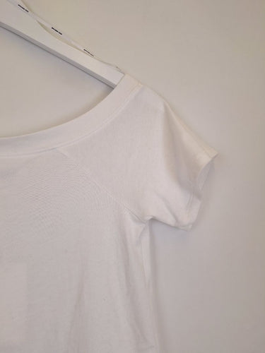 Second-Hand - Seed Whisper White Asymmetric Top Size XS - SwapUp
