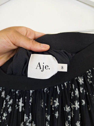 Second-Hand - Aje Petal Print Pleated Midi Skirt Size 8 - SwapUp