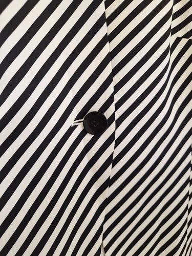 Second-Hand - Perri Cutten Zebra Stripe Silk Single Button Blazer Size 12 - SwapUp