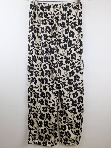 Second-Hand - Assorted Brands Vacation Flower Satin Lounge Pants Size M - SwapUp