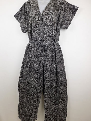 Second-Hand - Boom Shankar Monochromatic Swirl Comfy Dress Size 18 - SwapUp