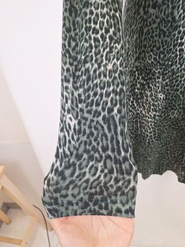 Second-Hand - Karen Kane Khaki Cheetah Jersey Mini Dress Size L - SwapUp