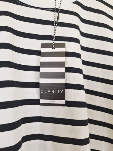 Second-Hand - Clarity Visa Versa Stripe T-shirt Size XXXL - SwapUp