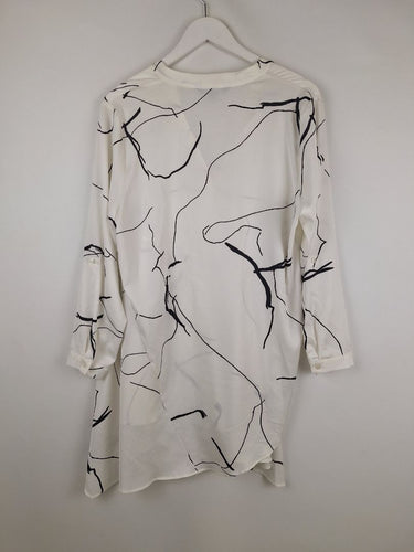 Second-Hand - Motto Expressive Ink Flowy Tunic Blouse Size 10 - SwapUp