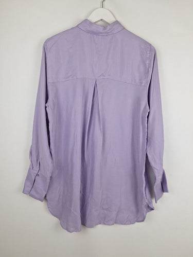 Second-Hand - Decjuba Relaxed Everyday Lilac Shirt Size 8 - SwapUp