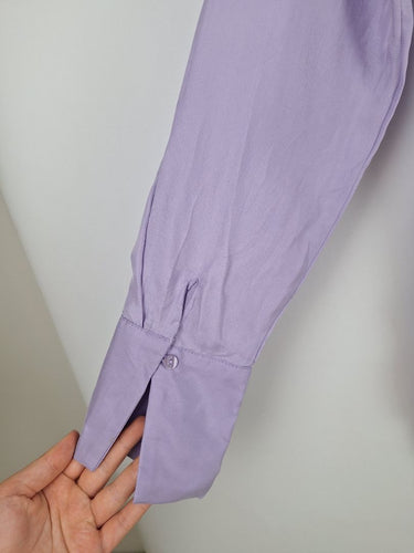 Second-Hand - Decjuba Relaxed Everyday Lilac Shirt Size 8 - SwapUp