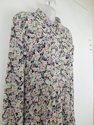 Second-Hand - Ganni Effortless Chic Floral Shirt Dress Size M - SwapUp