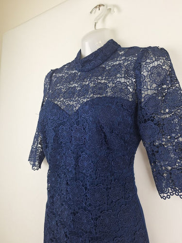 Second-Hand - Review Lacey Sweetheart Mini Dress Size 8 - SwapUp