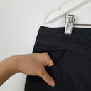 Second-Hand - Kathmandu Black Casual 3/4 Shorts Size 18 - SwapUp