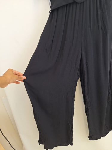 Second-Hand - Fate + Becker Nero Wild Is the Wind Jumpsuit Size 8 - SwapUp