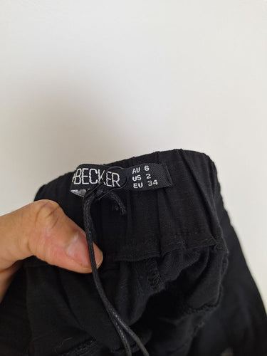 Second-Hand - Fate + Becker Light Linen Blend Occasional Dream Shorts Size 8 - SwapUp