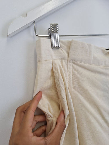 Second-Hand - Fate + Becker Natural Occasional Dream Shorts Size 8 - SwapUp