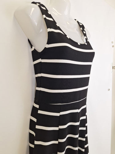 Second-Hand - Alpha60 Casual Striped Pleated Maxi Dress Size XS - SwapUp
