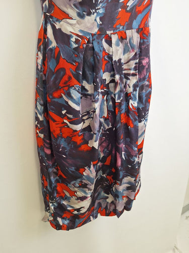 Second-Hand - Veronika Maine Bold Structured Fitted Midi Dress Size 8 - SwapUp