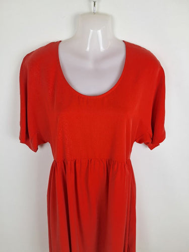 Second-Hand - Kuwaii Apple Red Classic Scoop Neck Mini Dress Size 10 - SwapUp