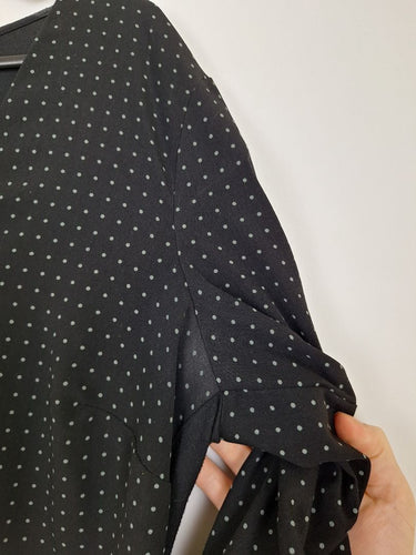 Second-Hand - Witchery Sleek Polka Dot V Neck Top Size XS - SwapUp