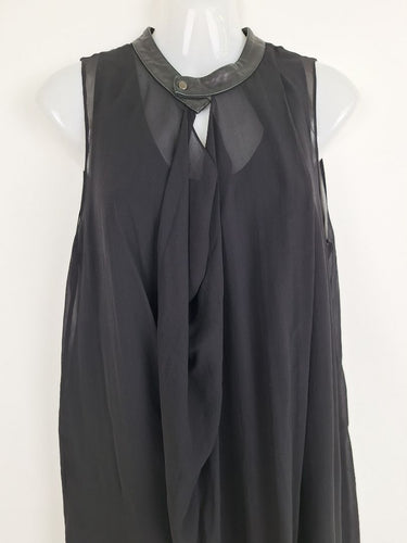 Second-Hand - Witchery Silk Keyhole Clasp Mini Dress Size 10 - SwapUp