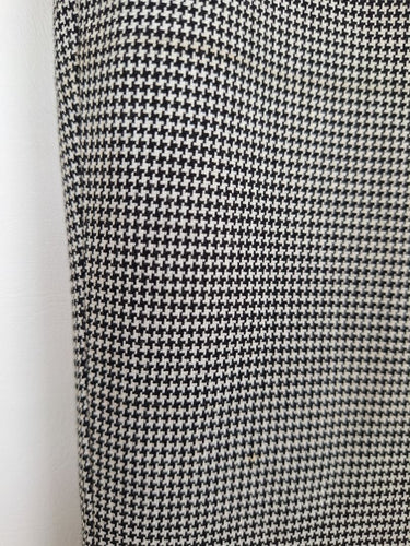 Second-Hand - Banana Republic Mini Houndstooth Tailored Pants Size 6 - SwapUp