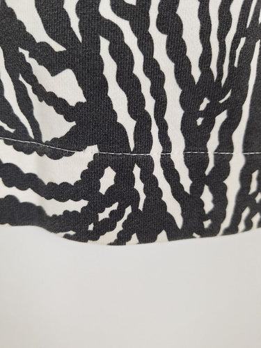 Second-Hand - French Connection Zebra Zip Pocket Mini Skirt Size 6 - SwapUp