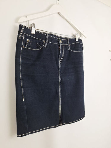 Second-Hand - True Religion Dark Wash Contrast Stitch Skirt Size 12 - SwapUp