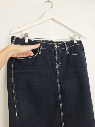 Second-Hand - True Religion Dark Wash Contrast Stitch Skirt Size 12 - SwapUp
