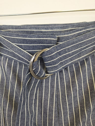 Second-Hand - Marcs Casual Stripes Navy Shorts Size 14 - SwapUp