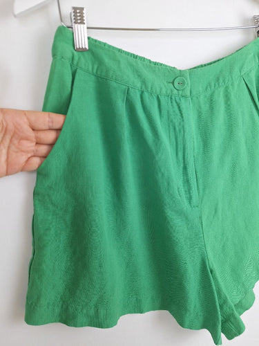 Second-Hand - Rhythm Casual & Comfy Parakeet Shorts Size 14 - SwapUp