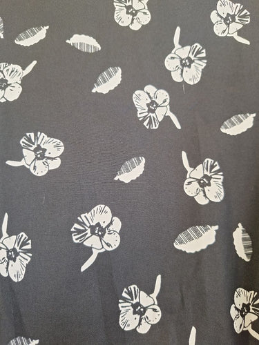 Second-Hand - Hi There by Karen Walker Black Sophisticated Floral Belted Dress Size 12 - SwapUp