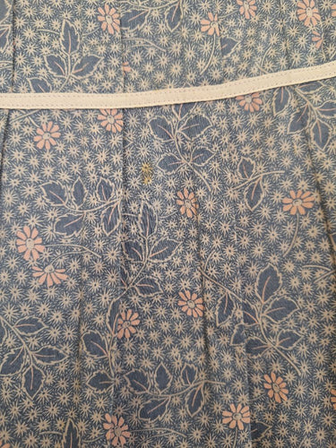 Second-Hand - Jigsaw Graceful Mauve Pleated Skirt Size 8 - SwapUp