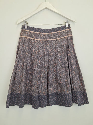 Second-Hand - Jigsaw Graceful Mauve Pleated Skirt Size 8 - SwapUp