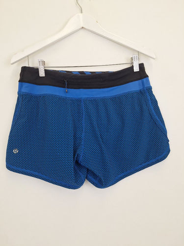 Second-Hand - Lululemon Blue Triangle Pattern Active Shorts Size 10 - SwapUp